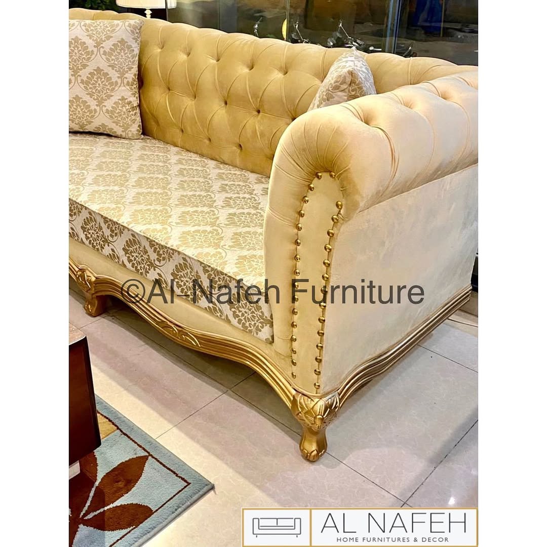 THE VICTORIAN CHESTERFIELD SOFA