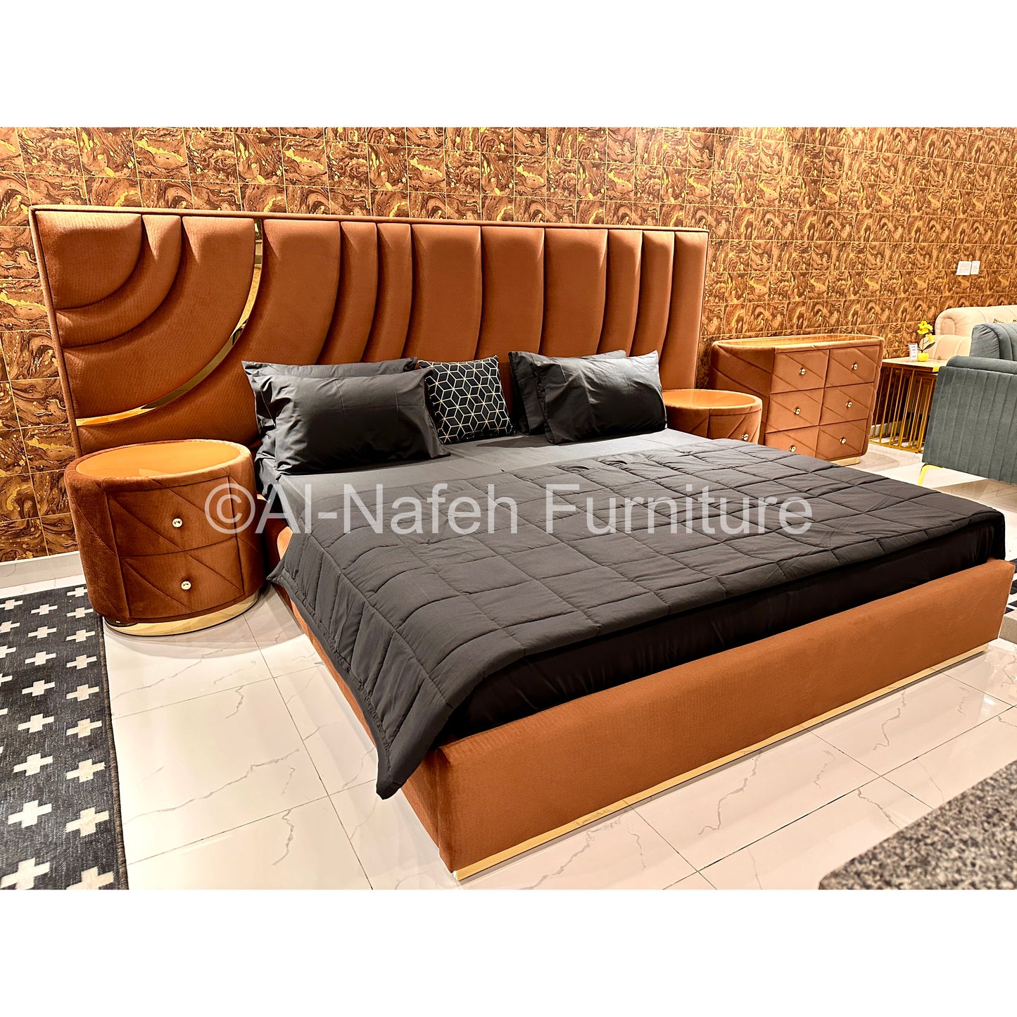 The Monarch Bed