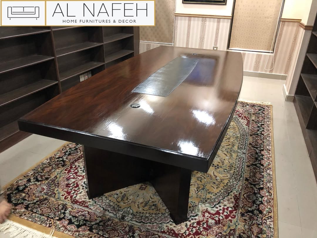 Conference table with Sheesham top Finishing