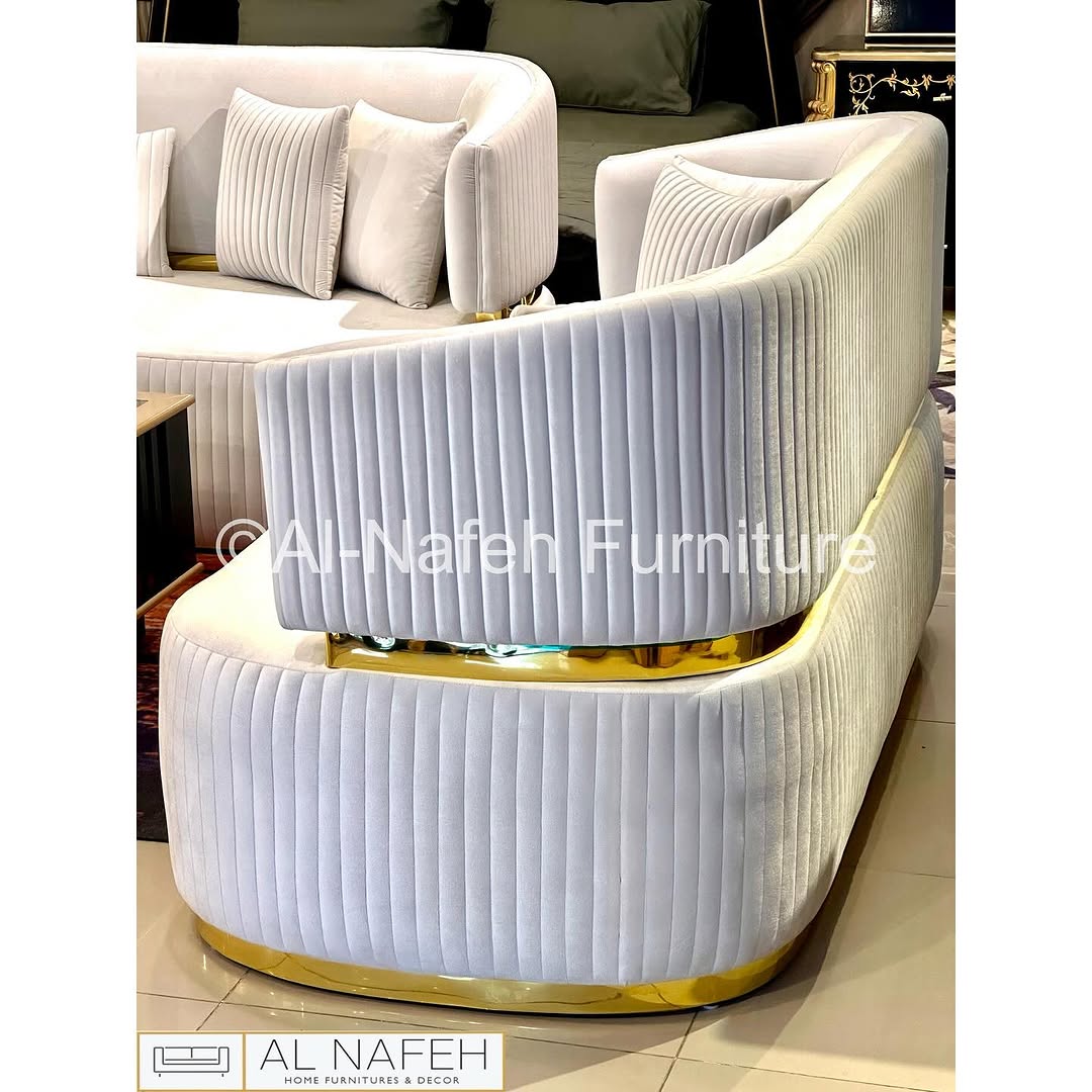 THE ARIYANO SOFA