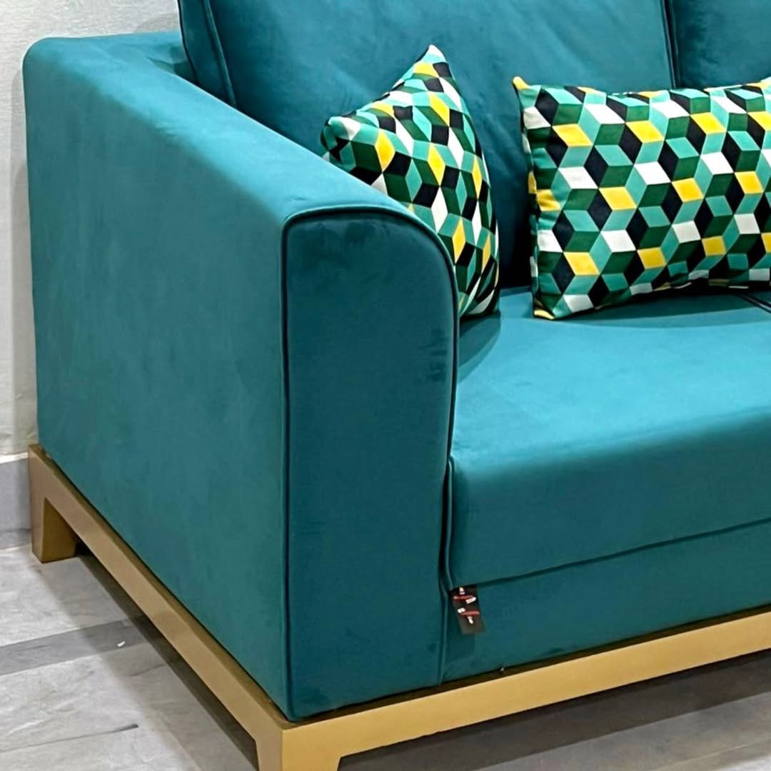 THE JAMES CORNER SOFA