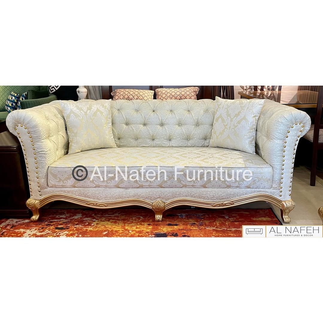 THE VICTORIAN CHESTERFIELD SOFA